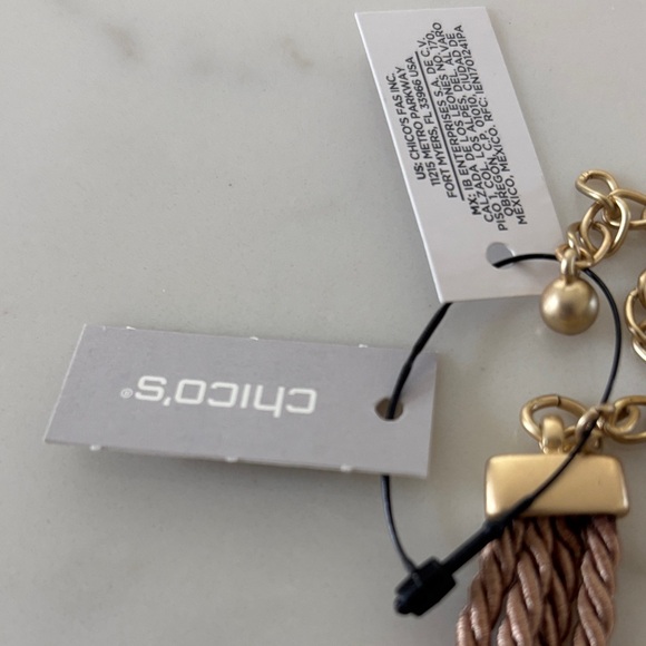 NWT Chico's Turquoise and Gold Statement Necklace - Picture 3 of 5